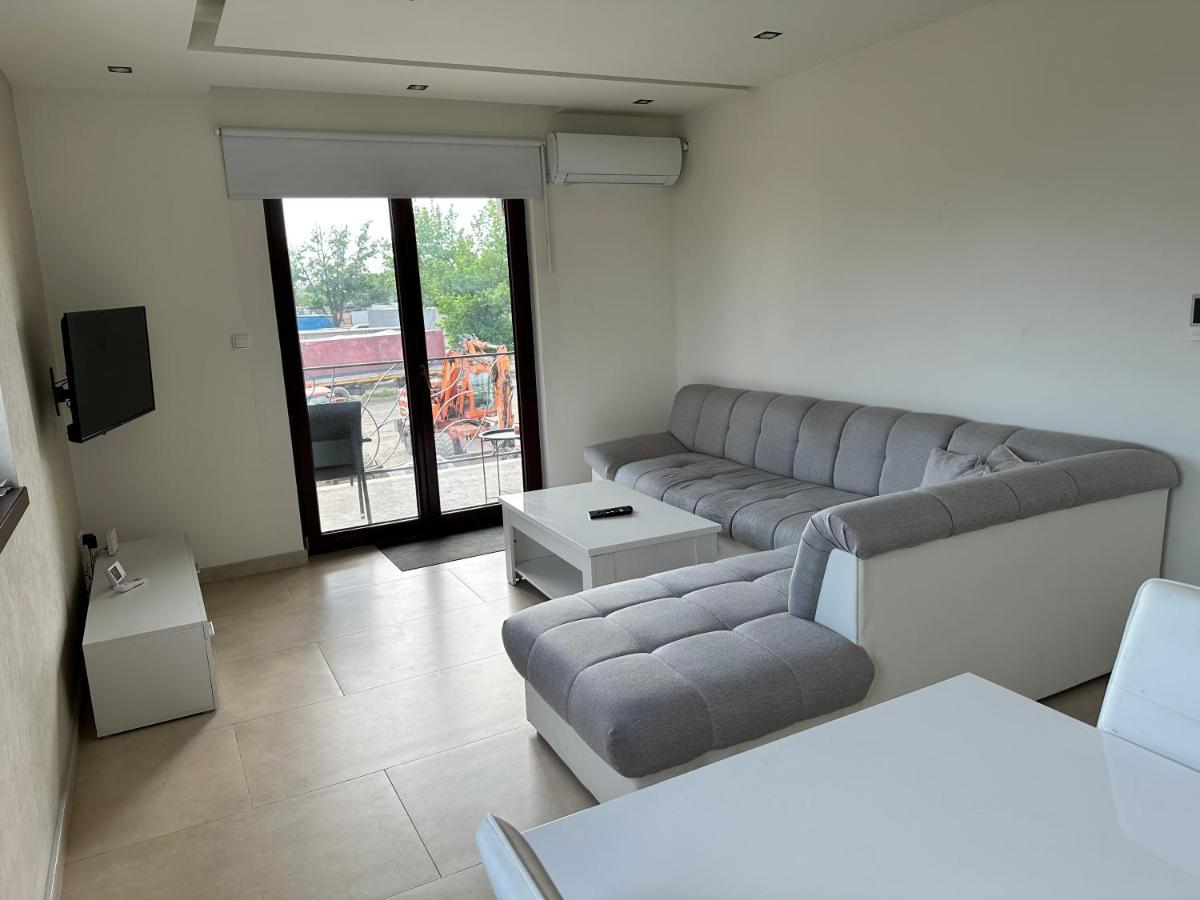 Five Apartments Indija Exterior foto